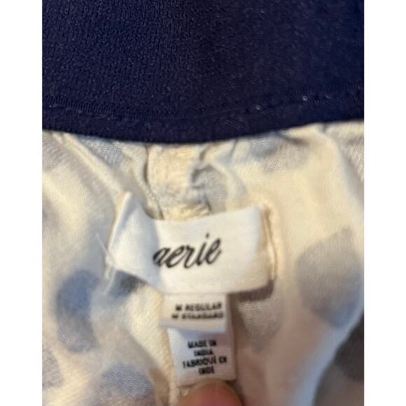 Aerie PJ Pants
Med - Picture 2 of 3